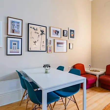 Apartment Classy Flat At Marques Square With Garden *