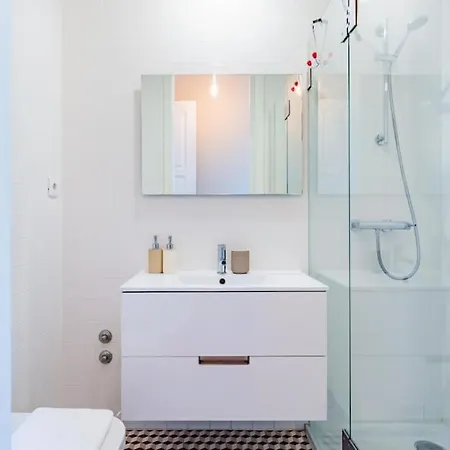 Classy Flat At Marques Square With Garden Apartment *